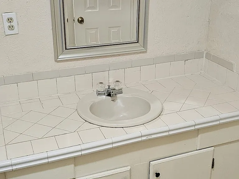 219 E Cherry Ln — Photo 37