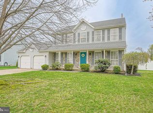 14 Firethorn Ln, Sicklerville, NJ 08081