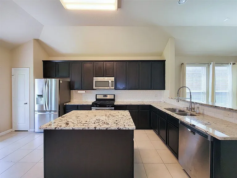 9718 Justin Ridge Ln — Photo 24