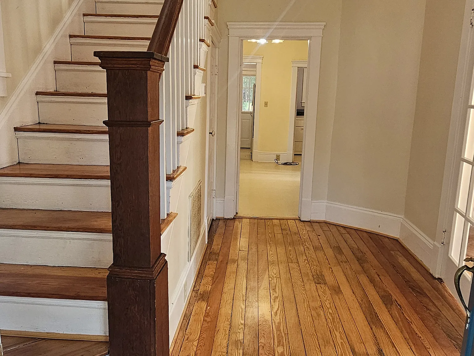 3 bed, 1.5 bath, 1332 sqft, $1,750 — Photo 2