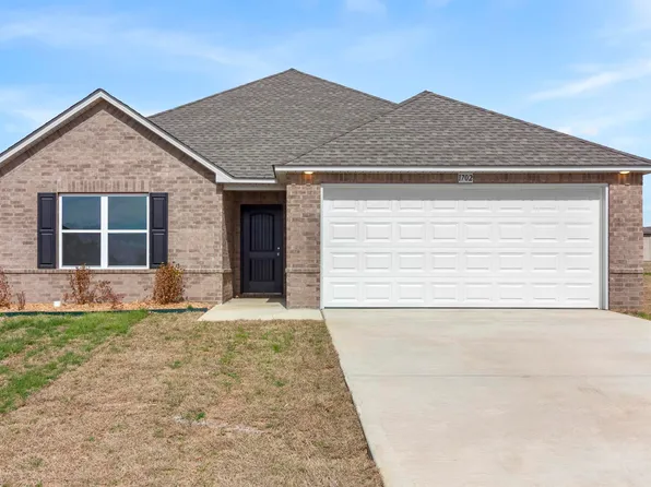 1702 Ridgefield Cir, Searcy, AR 72143