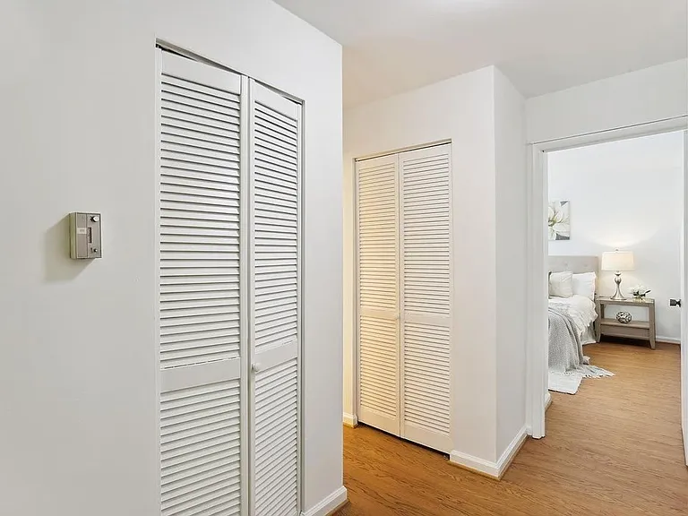 10 Monroe St #302 — Photo 11