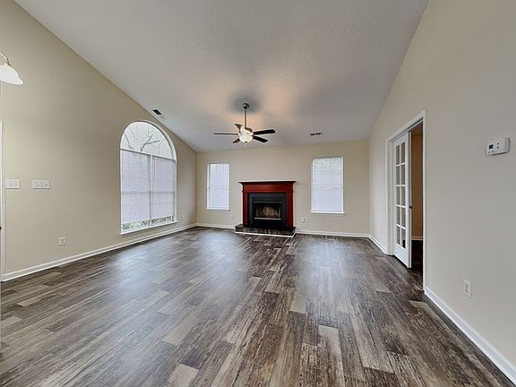 4th image of 1841 Sugar Hollow Dr