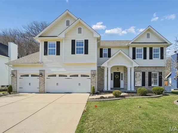 761 Southern Hills Dr, Eureka, MO 63025