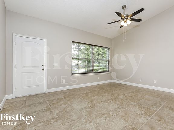 4th image of 441 Homer Ave