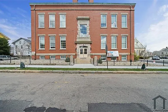 121 North St #103 — Photo 5