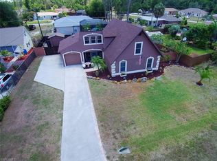 18621 Winter Haven Rd, Fort Myers, FL 33967