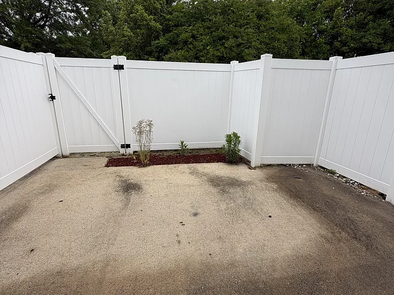 3811 Sterling Pointe Dr #X3 — Photo 6
