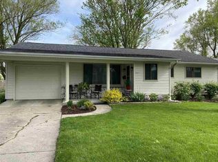 801 E Randolph St, Angola, IN 46703