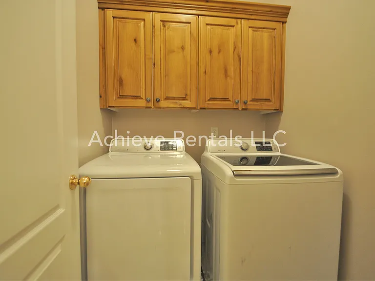 1035 N 130 W #100 — Photo 23