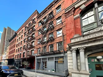 8 Harrison Street in Tribeca