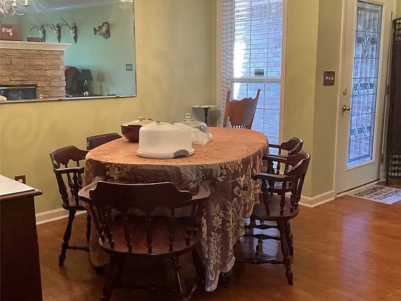 5th image of 4955 Friendship Rd