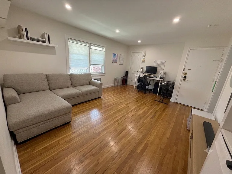 729 Broad Ave #5 — Photo 1