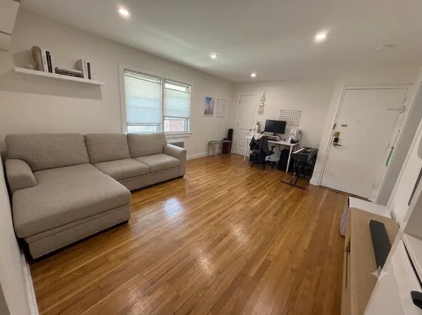 729 Broad Ave APT 5, Ridgefield, NJ 07657
