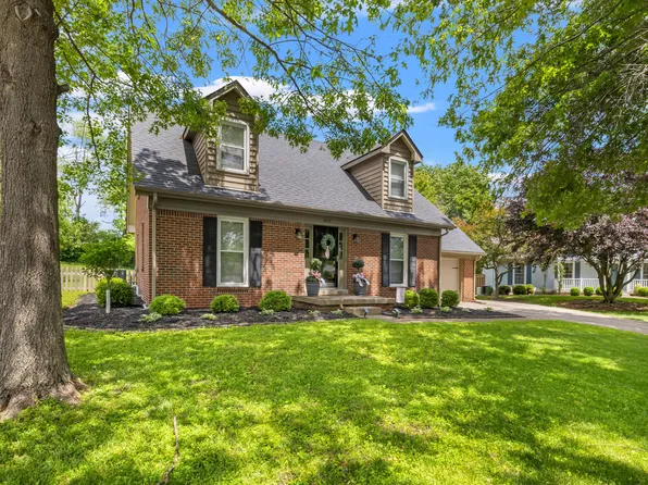 1872 Farmview Dr, Lexington, KY 40515