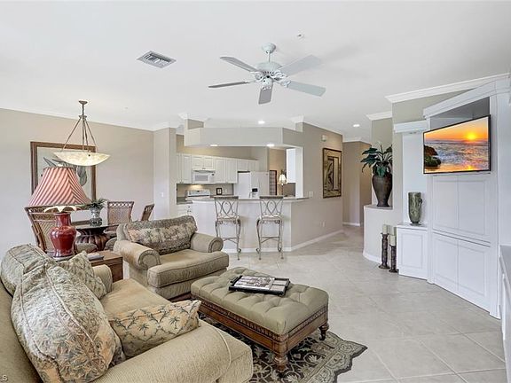 4th image of 5060 Yacht Harbor Cir #8-102