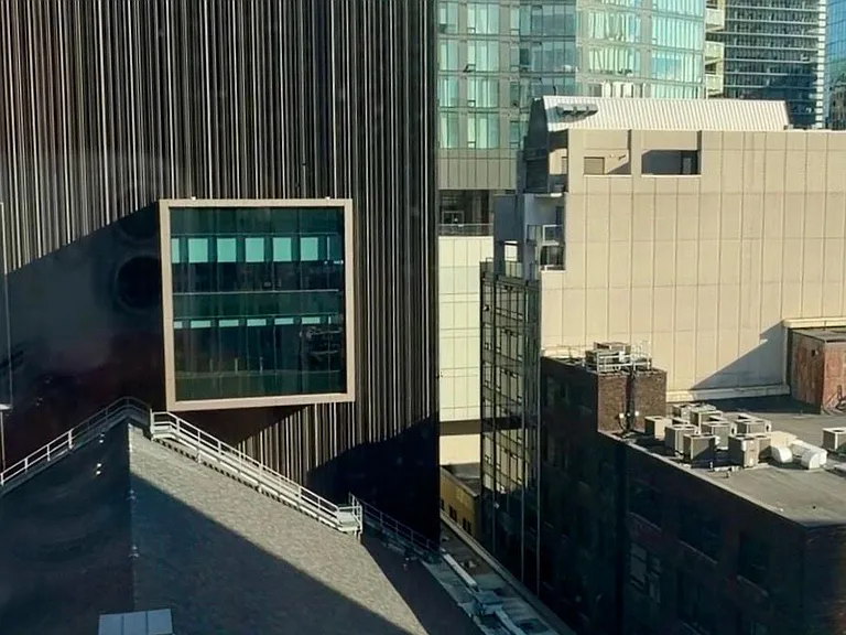 200 Victoria St #1317 — Photo 13