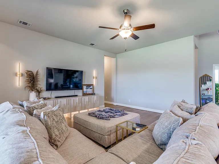 268 Cisco Trl — Photo 6