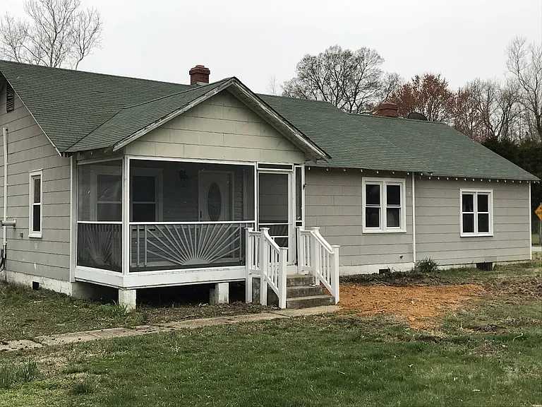 6062 Potomac Dr — Photo 11