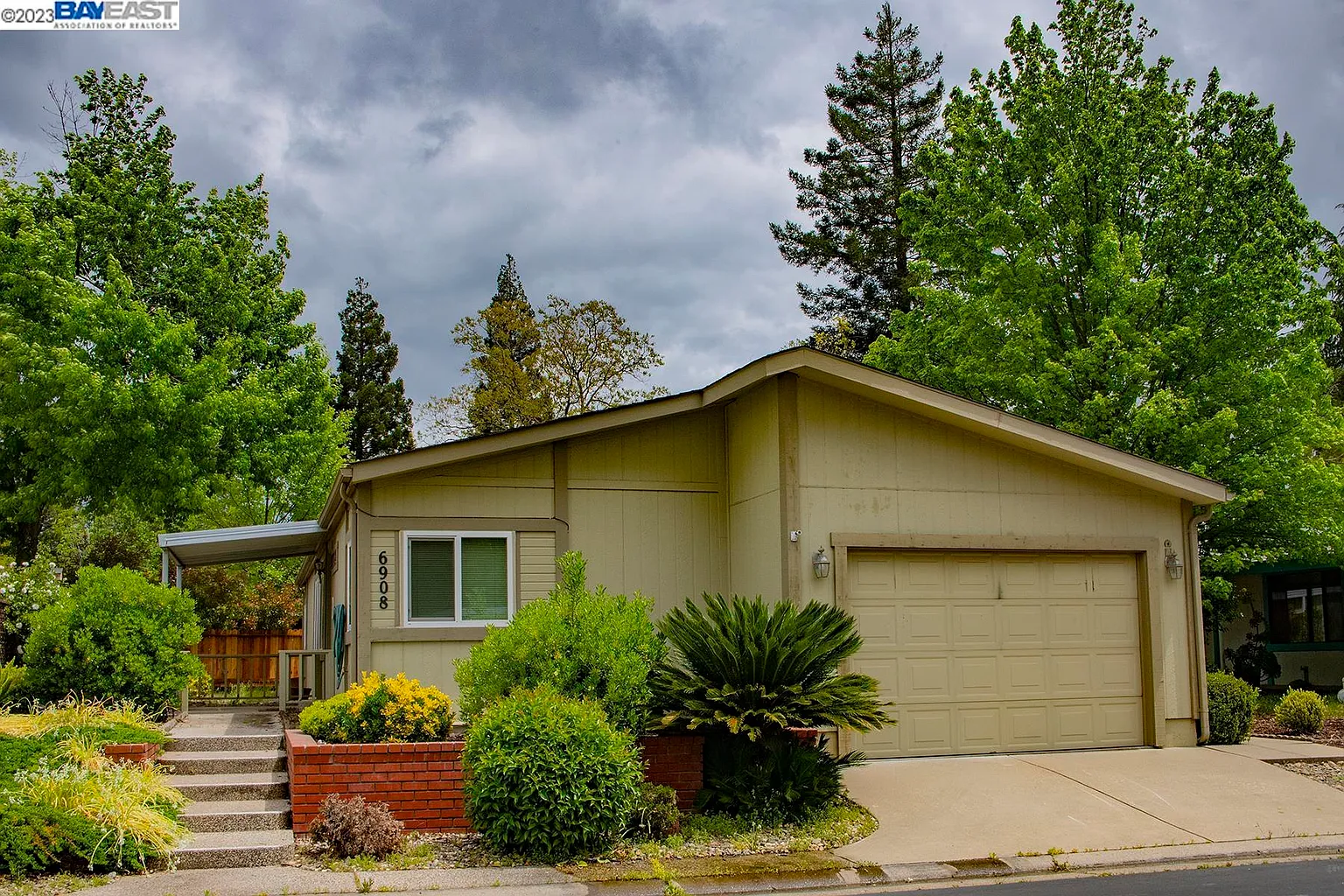 6908 Daisy Ln photo 1