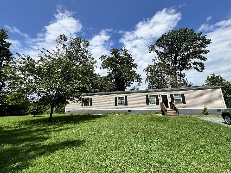 1438 Mountain Valley Rd