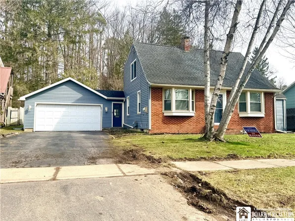 136 N 2nd St, Allegany, NY 14706