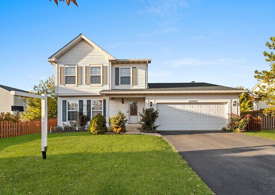 1st image of 20918 W Boulder Dr