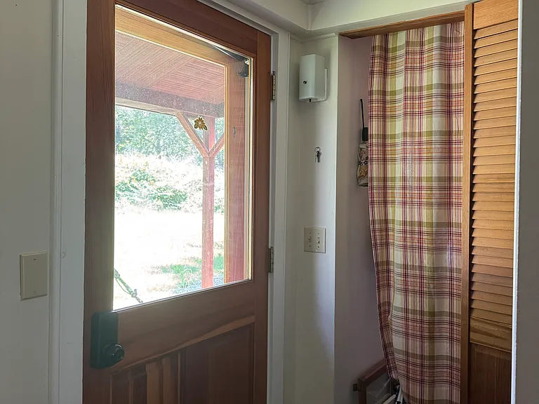 271 N Applegate Rd — Photo 27