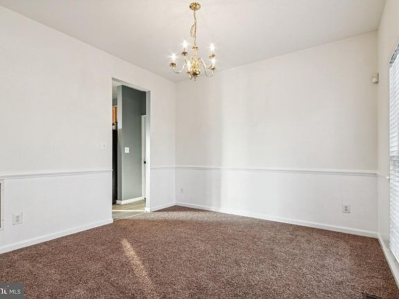 5th image of 9668 Laurencekirk Pl