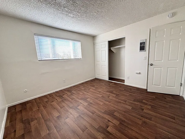 3565 Van Dyke Ave — Photo 19