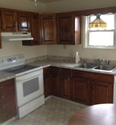 3rd image of 1226 Cora St