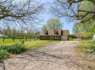 258 SE 101st Rd, Warrensburg, MO 64093