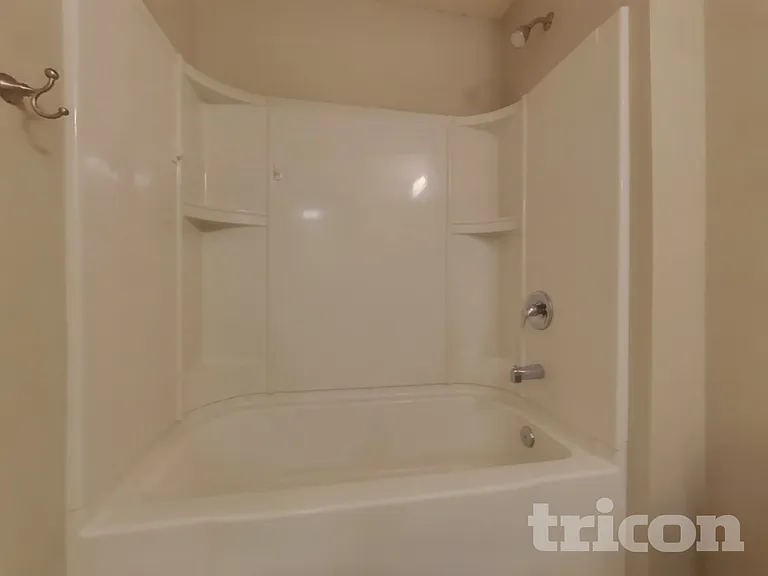 3720 Summit Oaks Dr — Photo 15
