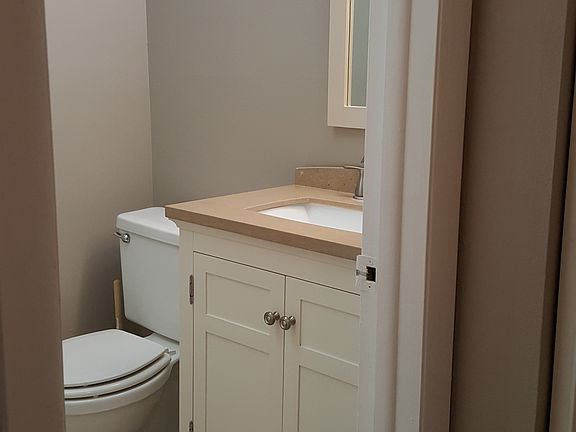 2nd bathroom