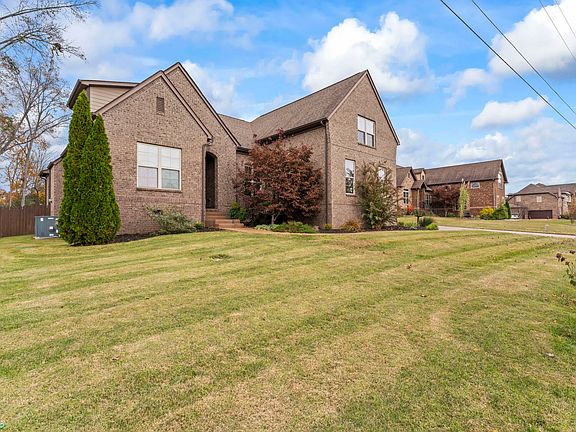 2nd image of 710 Morriswood Dr