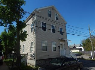 28 Wayne St, Providence, RI 02908