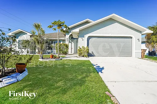 1828 SW 3rd Pl Photo 1