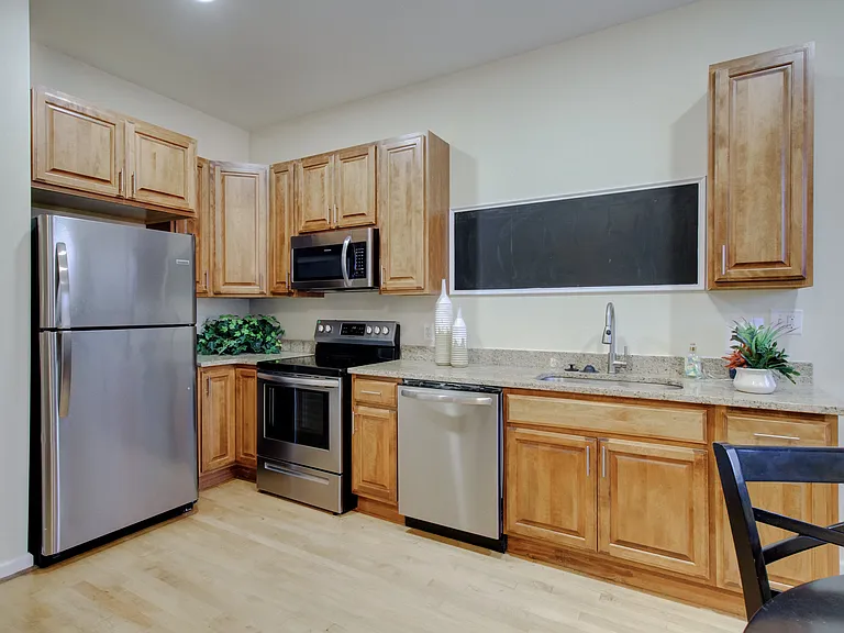 Garland Rodes Apartments — Photo 19