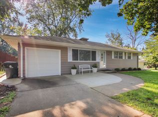 5620 N Mar Vista Dr, Peoria, IL 61614