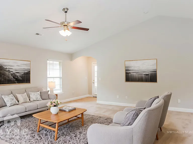 136 Pitts Griffin Dr — Photo 3