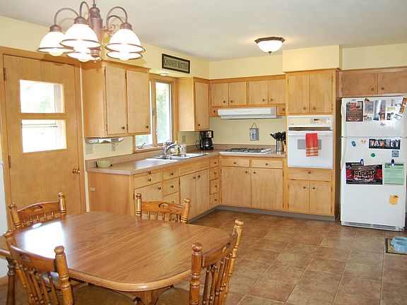3rd image of 344 Lakehill Dr