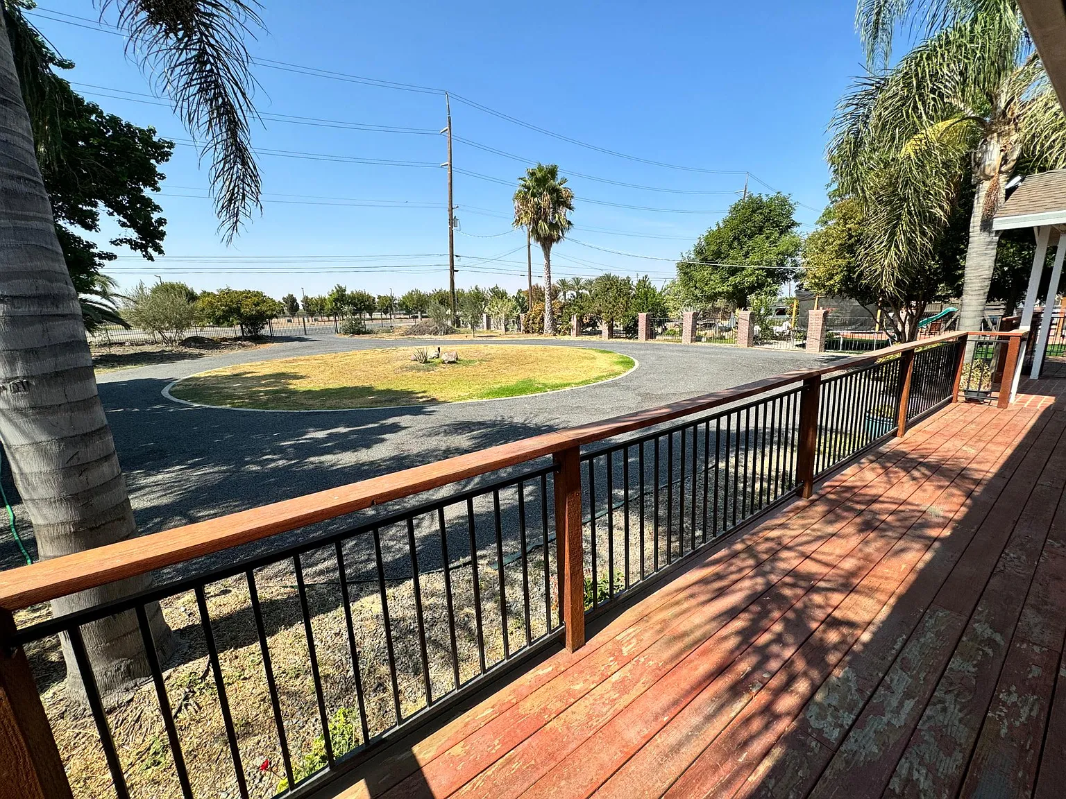 3 bed, 2.5 bath, 1985 sqft, $3,350 — Photo 4
