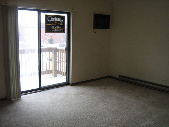 3rd image of 1110 Cedar St APT 3A