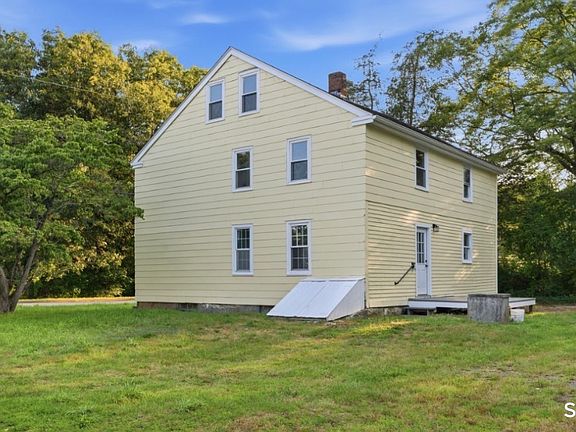 5th image of 121 Clarks Falls Road