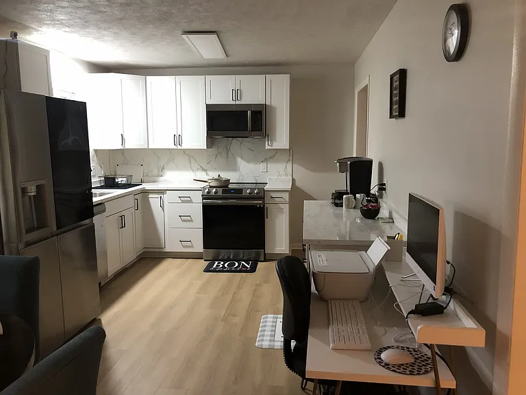 241 Kenmore Dr — Photo 5