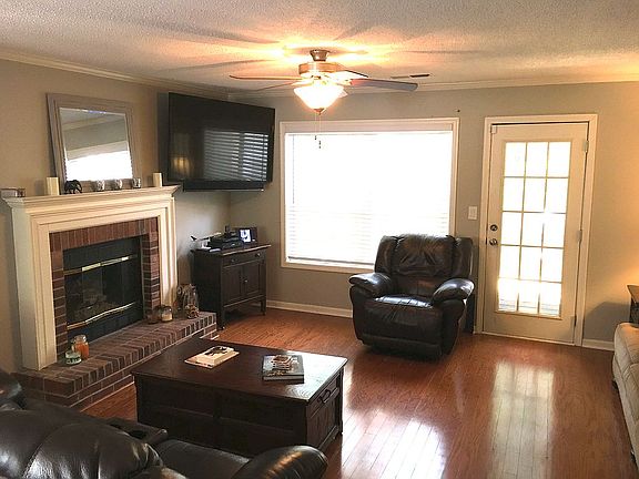 5th image of 5062 Laurel Bridge Dr SE