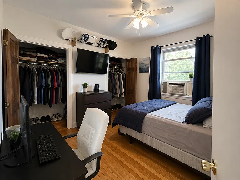 200 Harvard St #200 — Photo 15