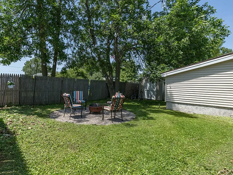 105 Brown Shores Rd — Photo 55
