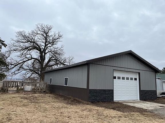 3rd image of W8597 Willis Ray ROAD