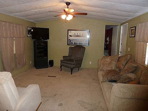 3rd image of 7644 Dovecote Dr
